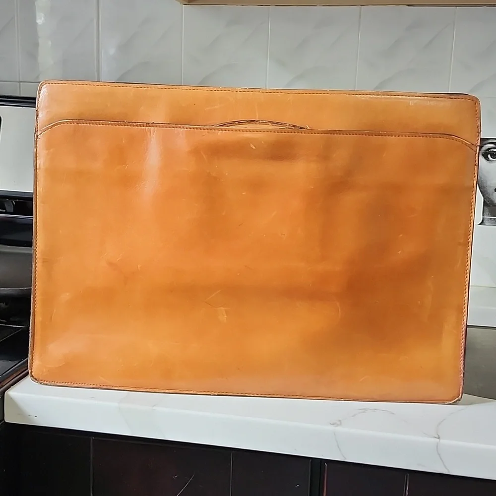Vintage Brown Leather briefcase